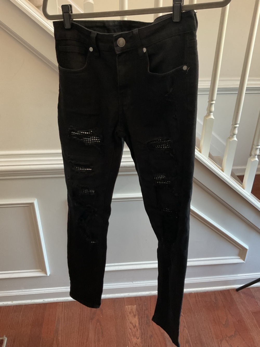 Rue 21 Black Distressed Men’s Jeans with Studded Rips